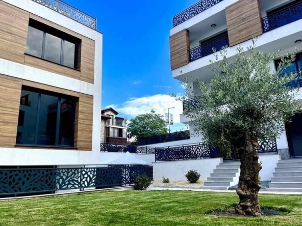 Едностаен апартамент в Бургас, Център - 45 кв.м за 1334 €/кв.м - Снимка #1