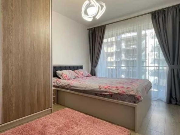 Дава се под наем Тристаен апартамент в Пловдив, Южен - 77 кв.м за 244.8 € - Снимка #1