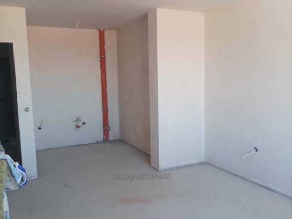 Двустаен апартамент в Благоевград, Орлова чука - 56 кв.м за 688 €/кв.м - Снимка #1