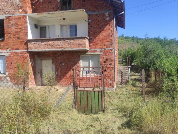 Къща в с. Преколница, Област Кюстендил - 240 кв.м за 173 €/кв.м - Снимка #1