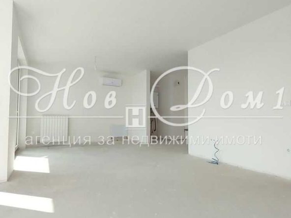 Четиристаен апартамент в София, Лозенец - 130 кв.м за 3311 €/кв.м - Снимка #1