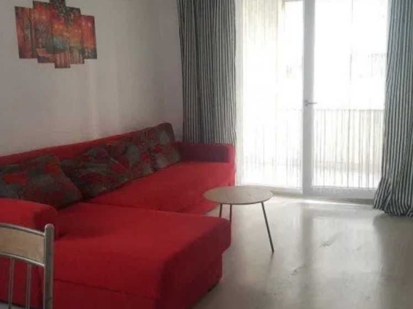 Дава се под наем Тристаен апартамент в Пловдив, Център - 80 кв.м за 219.3 € - Снимка #1