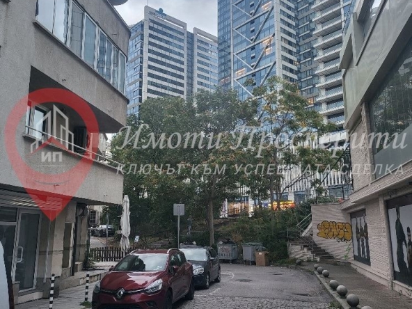 Двустаен апартамент в София, Иван Вазов - 75 кв.м за 3494 €/кв.м - Снимка #1