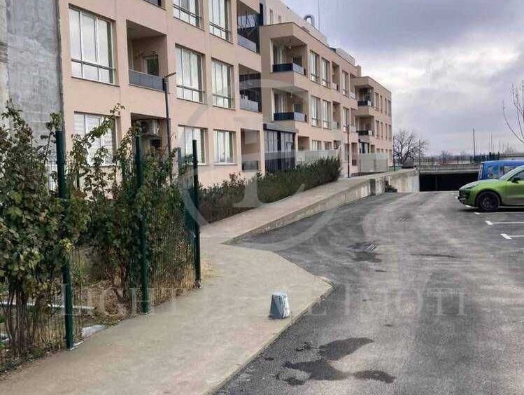 Гараж / Паркомясто в Пловдив, Христо Смирненски - 18 кв.м за 1639 €/кв.м - Снимка #1