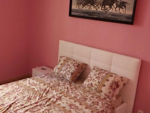 Дава се под наем Двустаен апартамент в Пловдив, Каменица 1 - 60 кв.м за 321.3 € - Снимка #1