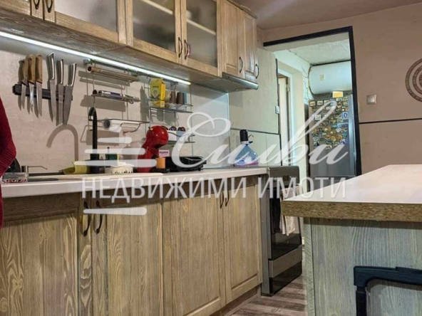 Къща в Шумен, м-т Чашка - 74 кв.м за 1034 €/кв.м - Снимка #1