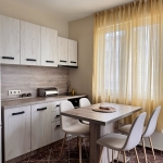 Дава се под наем Четиристаен апартамент в Варна, Победа - 85 кв.м за 747.66 € - Снимка #1