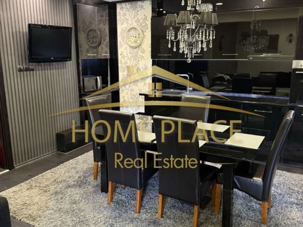 Дава се под наем Тристаен апартамент в Варна, Център - 100 кв.м за 1396.38 € - Снимка #1