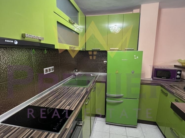 Дава се под наем Двустаен апартамент в Варна, Колхозен пазар - 60 кв.м за 408 € - Снимка #1