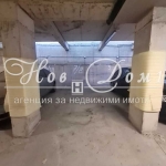 Гараж / Паркомясто в Варна, Колхозен пазар - 13 кв.м за 1099 €/кв.м - Снимка #1