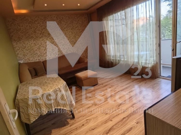 Дава се под наем Тристаен апартамент в Пловдив, Тракия - 90 кв.м за 438.6 € - Снимка #1