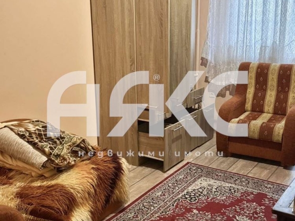 Тристаен апартамент в София, Редута - 80 кв.м за 1658 €/кв.м - Снимка #1