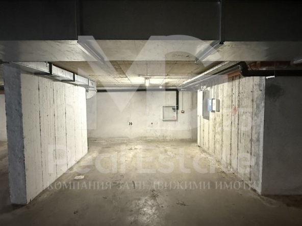 Гараж / Паркомясто в Пловдив, Кършияка - 22 кв.м за 554 €/кв.м - Снимка #1