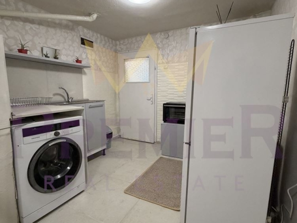 Дава се под наем Етаж от къща в Варна, Левски - 40 кв.м за 298.86 € - Снимка #1