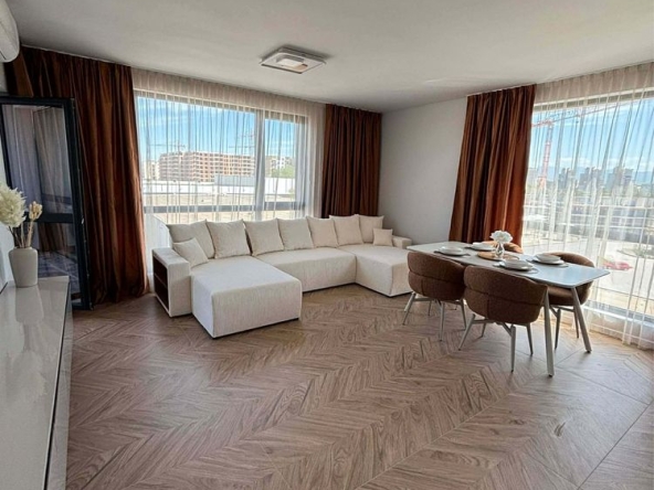 Тристаен апартамент в Пловдив, Тракия - 100 кв.м за 969 €/кв.м - Снимка #1