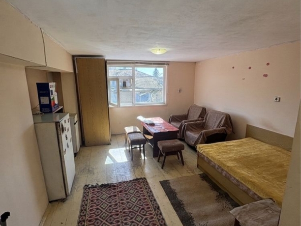 Дава се под наем  в Русе, Централен южен район - 22 кв.м за 119.34 € - Снимка #1