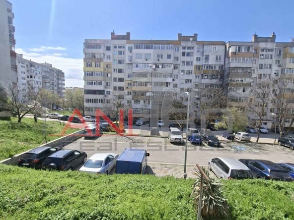 Тристаен апартамент в Варна, Възраждане 2 - 92 кв.м за 1081 €/кв.м - Снимка #1