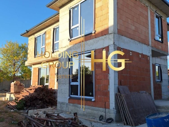 Къща в с. Приселци, Област Варна - 248 кв.м за 1081 €/кв.м - Снимка #1