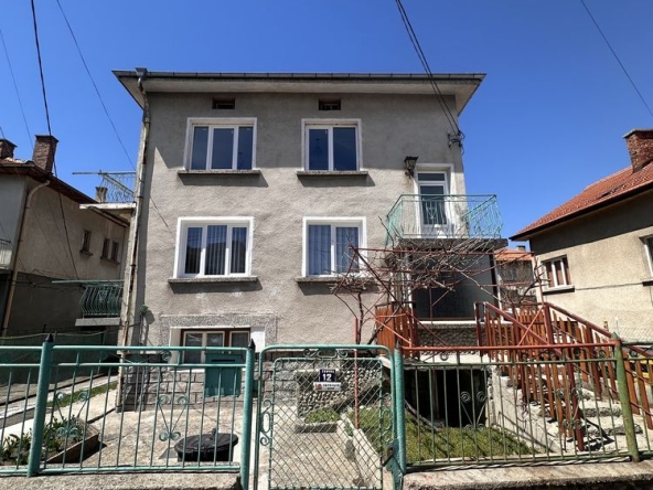 Къща в Самоков - 78 кв.м за 654 €/кв.м - Снимка #1