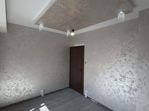 Тристаен апартамент в Казанлък - 69 кв.м за 584 €/кв.м - Снимка #1