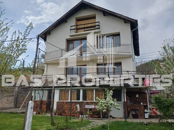 Къща в с. Драгичево, Област Перник - 230 кв.м за 914 €/кв.м - Снимка #1