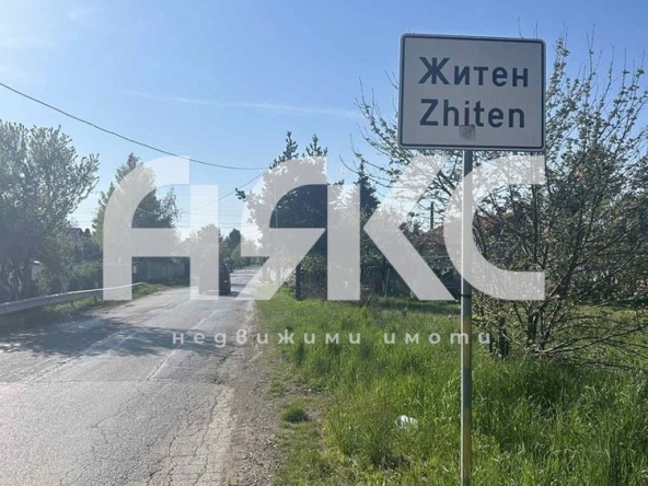 Парцел в с. Житен, Област София-град - 2524 кв.м за 31 €/кв.м - Снимка #1