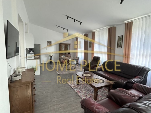 Дава се под наем Тристаен апартамент в Варна, Център - 100 кв.м за 1122 € - Снимка #1