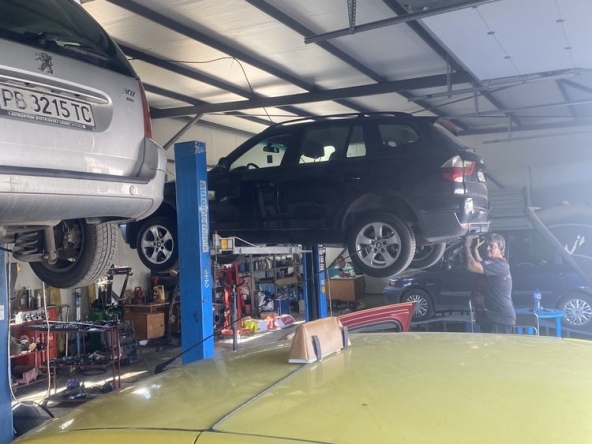 Дава се под наем Промишлена сграда в Пловдив, Западен - 55 кв.м за 306 € - Снимка #1