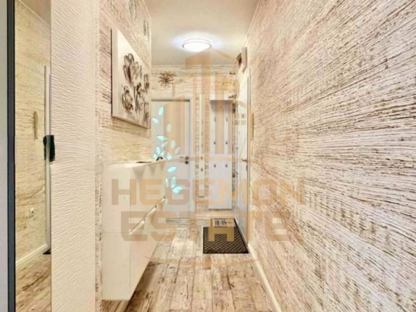 Тристаен апартамент в Варна, Кайсиева градина - 75 кв.м за 1292 €/кв.м - Снимка #1