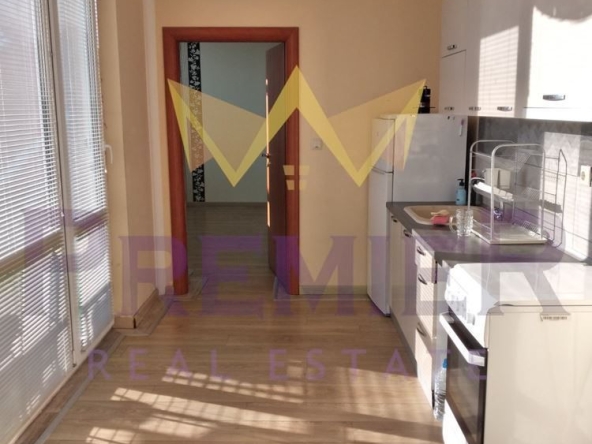 Дава се под наем Тристаен апартамент в Варна, Бриз - 120 кв.м за 510 € - Снимка #1