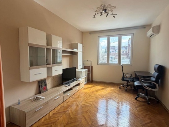 Дава се под наем Двустаен апартамент в София, Зона Б-19 - 50 кв.м за 548.25 € - Снимка #1