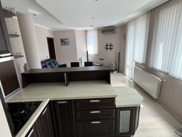 Тристаен апартамент в Варна, Трошево - 112 кв.м за 1088 €/кв.м - Снимка #1