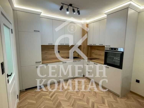 Двустаен апартамент в Пловдив, Кючук Париж - 74 кв.м за 931 €/кв.м - Снимка #1