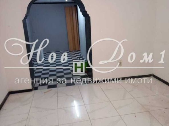 Дава се под наем Магазин в Варна, Колхозен пазар - 30 кв.м за 278.97 € - Снимка #1