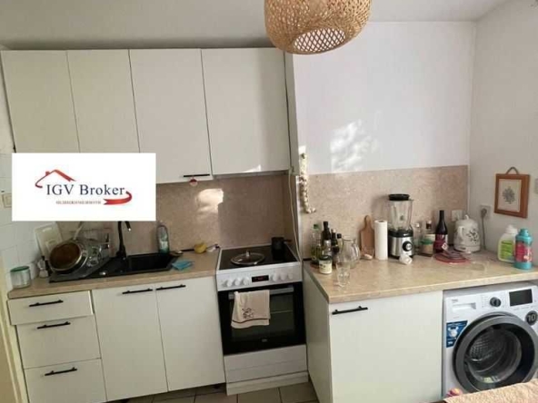 Дава се под наем Двустаен апартамент в София, Лозенец - 60 кв.м за 598.23 € - Снимка #1