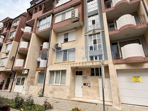 Двустаен апартамент в Поморие - 56 кв.м за 1002 €/кв.м - Снимка #1
