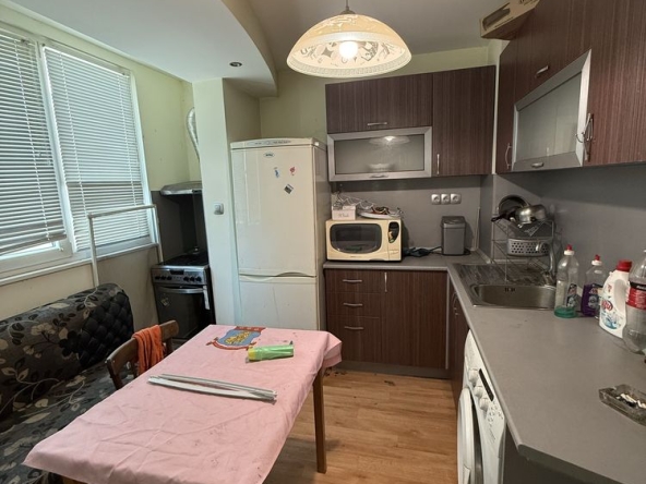 Двустаен апартамент в Казанлък - 64 кв.м за 598 €/кв.м - Снимка #1