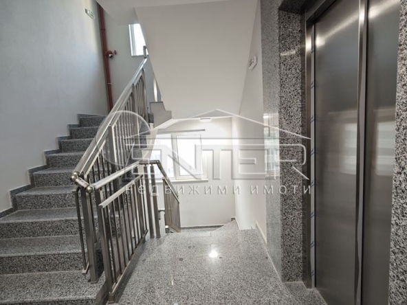 Едностаен апартамент в Варна, Лятно кино Тракия - 42 кв.м за 1336 €/кв.м - Снимка #1
