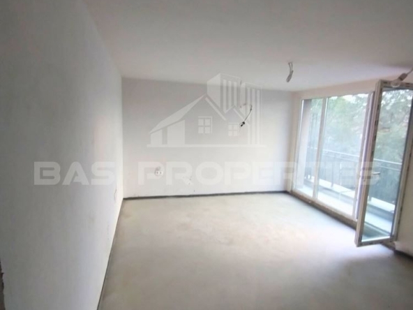 Двустаен апартамент в София, Център - 70 кв.м за 2608 €/кв.м - Снимка #1