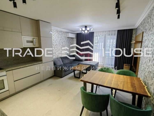 Дава се под наем Двустаен апартамент в Пловдив, Кършияка - 74 кв.м за 550 € - Снимка #1