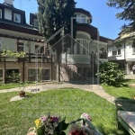 Къща в Пазарджик, Идеален център - 690 кв.м за 579 €/кв.м - Снимка #1