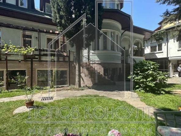 Къща в Пазарджик, Идеален център - 690 кв.м за 579 €/кв.м - Снимка #1