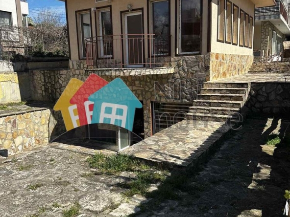 Заведение в Варна, Възраждане 1 - 360 кв.м за 1084 €/кв.м - Снимка #1