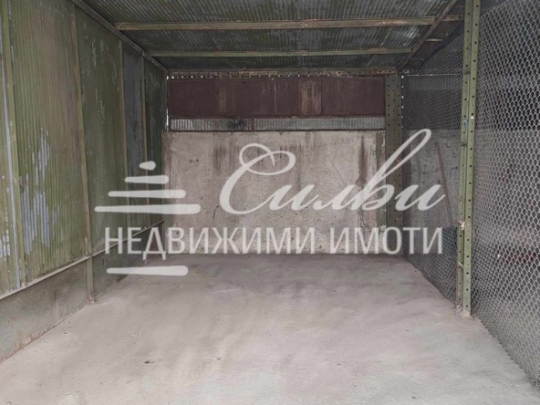 Дава се под наем Гараж / Паркомясто в Шумен, Военно училище - 18 кв.м за 51 € - Снимка #1
