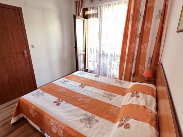 Дава се под наем Двустаен апартамент в Свети Влас - 50 кв.м за 280.5 € - Снимка #1