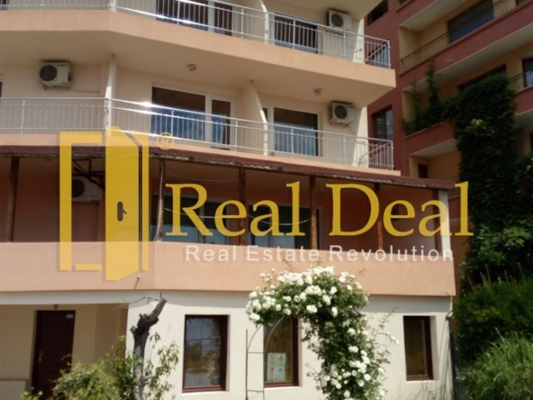 Дава се под наем Хотел в Свети Влас - 415 кв.м за 1250 € - Снимка #1