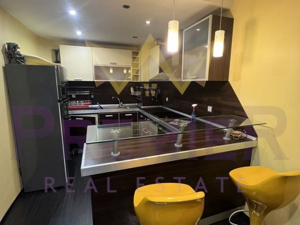 Дава се под наем Тристаен апартамент в Варна, Възраждане 1 - 108 кв.м за 484.5 € - Снимка #1