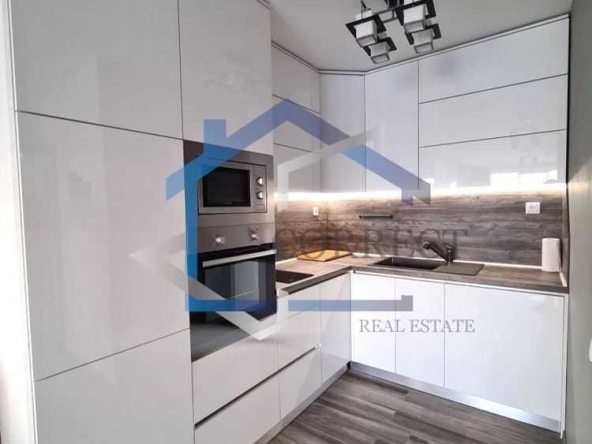 Дава се под наем Двустаен апартамент в Варна, Възраждане 3 - 75 кв.м за 980 € - Снимка #1