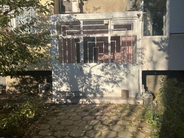 Дава се под наем Офис в София, Люлин 9 - 30 кв.м за 178.5 € - Снимка #1