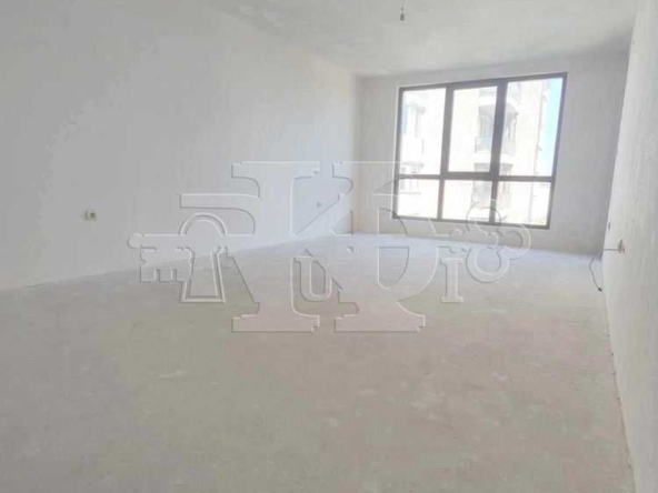 Двустаен апартамент в Добрич, Градска болница - 66 кв.м за 1076 €/кв.м - Снимка #1